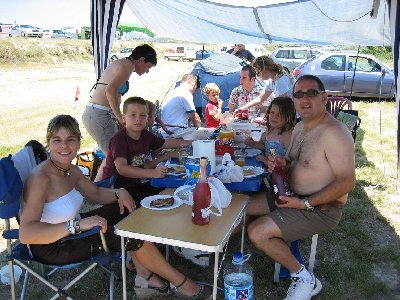 Comidita Sabado red.JPG