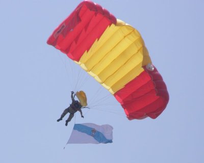 con bandera Galicia.JPG