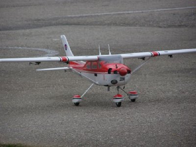 cessna 182.jpg