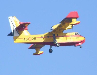 CANADAIR.jpg