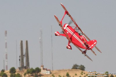 Plane%20red%20%A74198.jpg