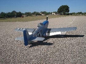 p51 blue nose hangar 9 febrero 2010 098.jpg