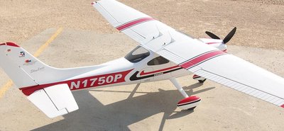 Cessna182.JPG