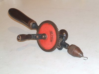 Hand drill 004a.jpg