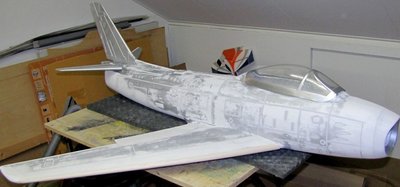 LIJADO COMPLETO DEL FUSELAJE DEL SABRE.JPG