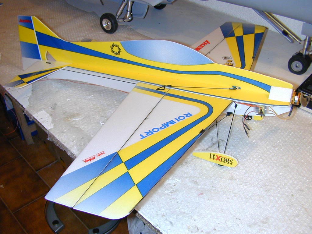 f3a03low.jpg