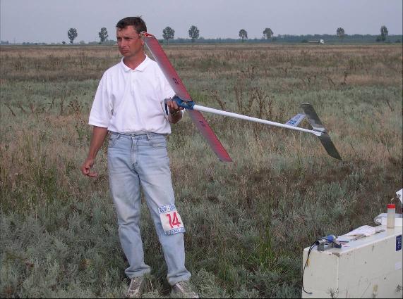 fuzeiev listo para volar.JPG