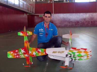 danko y aviones.jpg