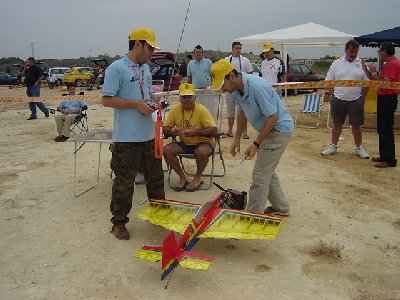 3. Nuestro amigos del Club de Lebrija.JPG